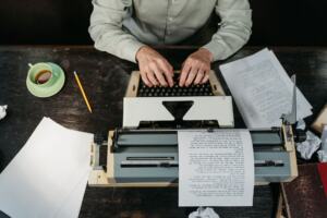 how to write a casting news reaction article