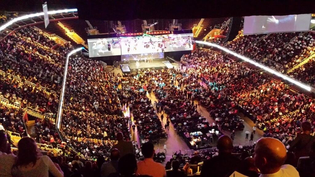 How to Write Comic Convention Panel Coverage